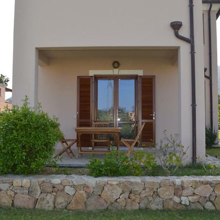 Guest Rooms Affittacamere San Teodoro  Exteriör bild
