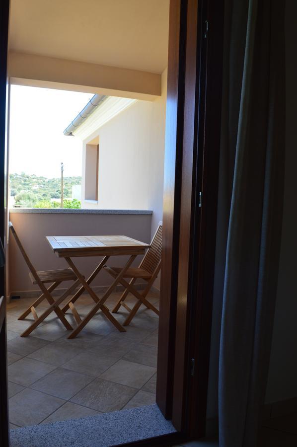 Guest Rooms Affittacamere San Teodoro  Exteriör bild